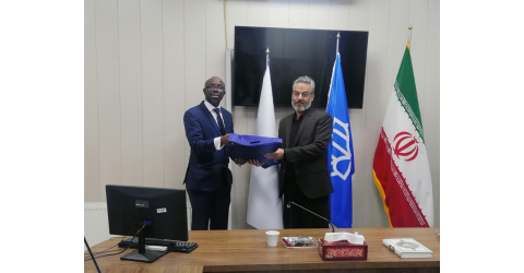 دیدار سفیر سنگال و هیات همراه از پارک علم و فناوری دانشگاه کاشان