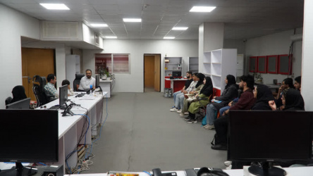 آشنایی دانشجویان کامپیوتر دانشگاه کاشان با مسائل شهرداری کاشان در حوزه فناوری اطلاعات و هوش مصنوعی